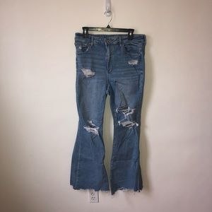 American Eagle Women’s Next Level Stretch Ripped Flare Jeans Size 14